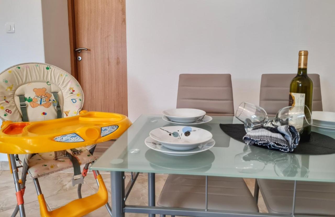 Apartman Goga With Pool And Jacuzzi Labin  Exterior photo