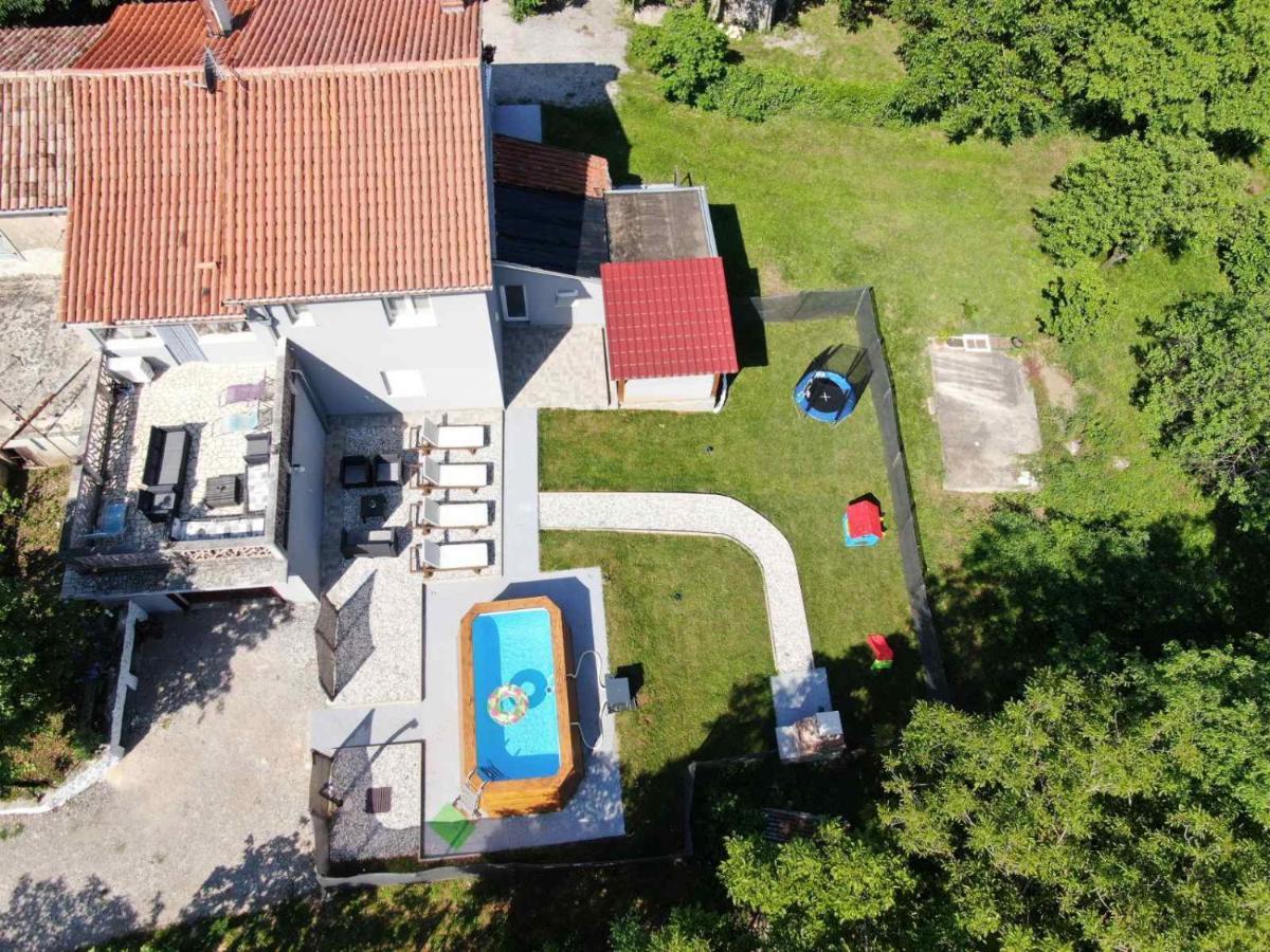 Apartman Goga With Pool And Jacuzzi Labin  Exterior photo